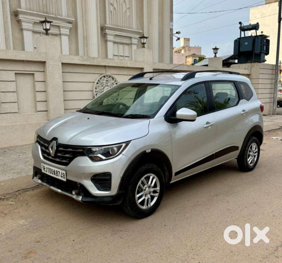 Renault Triber Rxt, 2022, Petrol