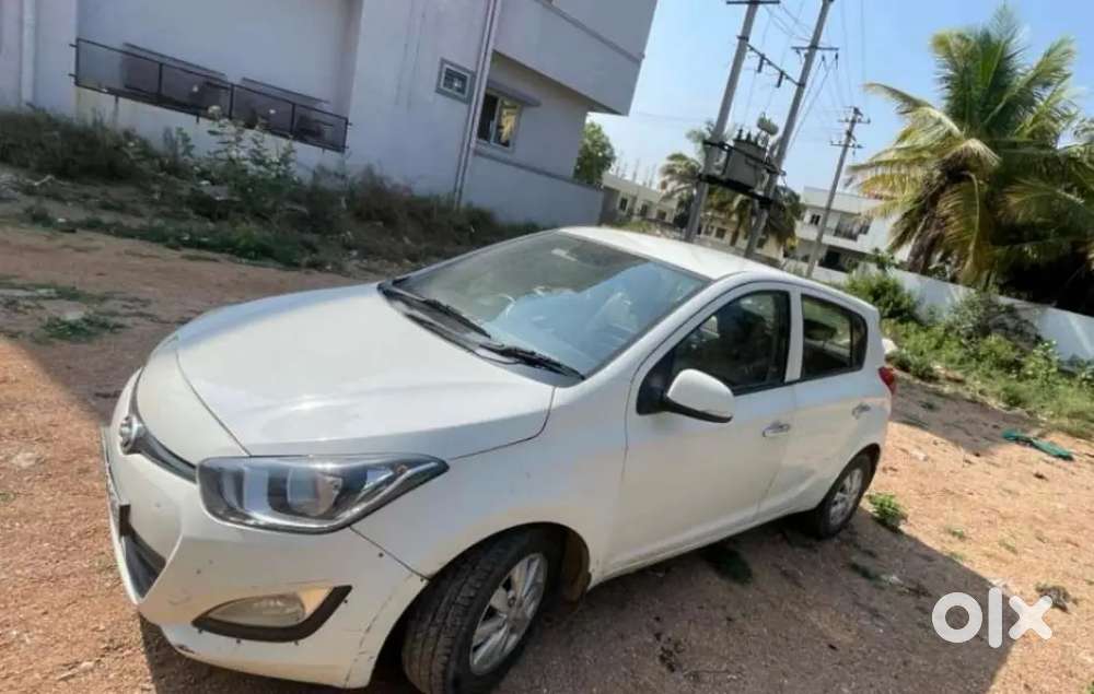 Hyundai I20 2012 Car Diesel,  Top Variant , Push Button, In Good Condi