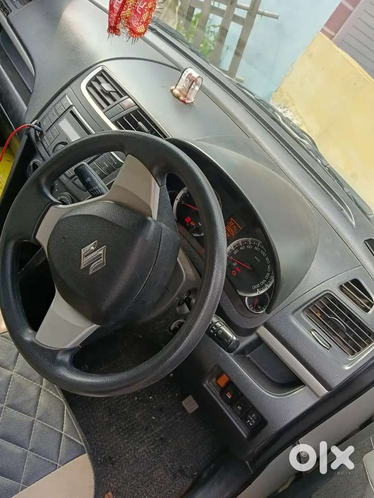 Maruti Suzuki Swift 2015 Petrol 60000 Km Driven