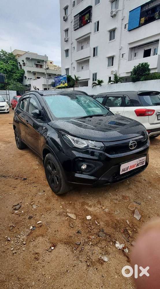Tata Nexon 1.2 Revotron Xza Plus Luxs Red Dark Edition Amt, 2023, Pe..