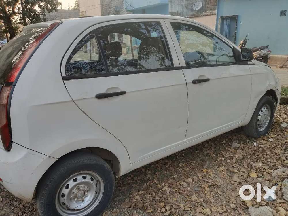 New कंडीशन में है गाड़ी