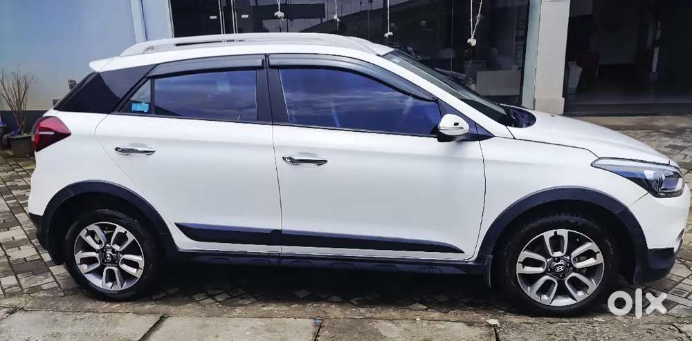 Hyundai I20 Active Petrol,mint Condition,insurance Upto December 2026