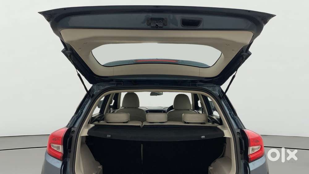 Mahindra Xuv300 1.2 W6 Amt Petrol, 2021, Petrol