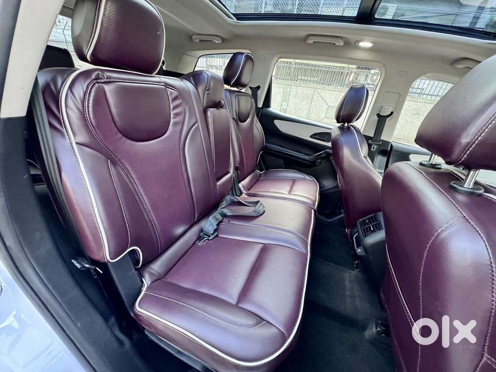 Mahindra Xuv700, 2025, Petrol