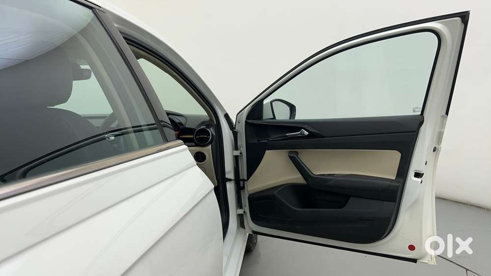 Skoda Slavia Style 1.5l Tsi Dsg, 2022, Petrol