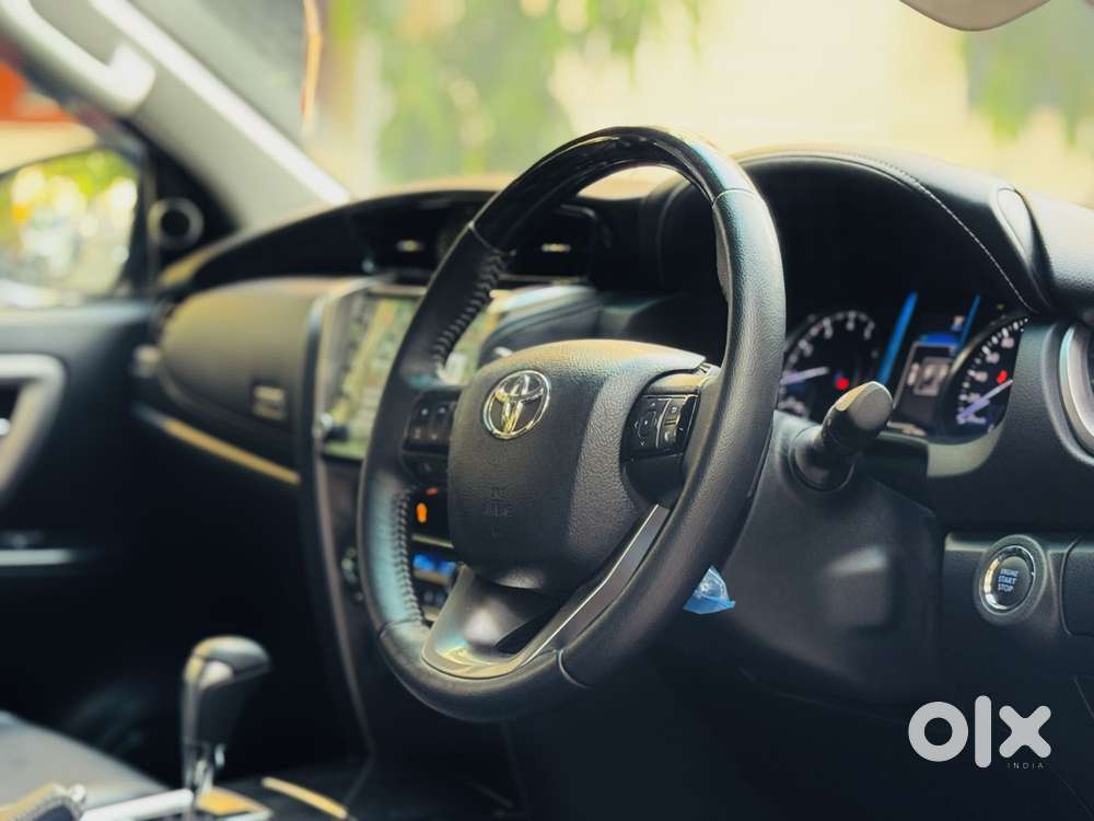 Toyota Fortuner 4x2 At 2.7 Petrol, 2024, Petrol