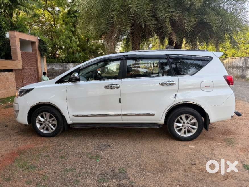 Toyota Innova Crysta, 2023, Diesel