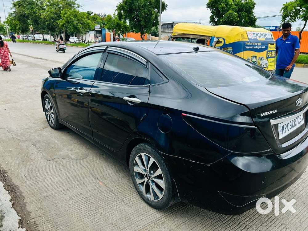 Hyundai Fluidic Verna 2015