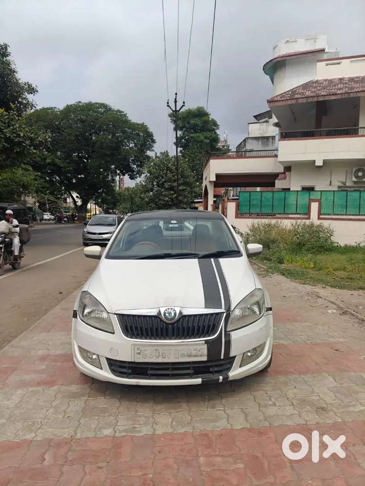 Skoda Rapid 1.6 Ambition 2013