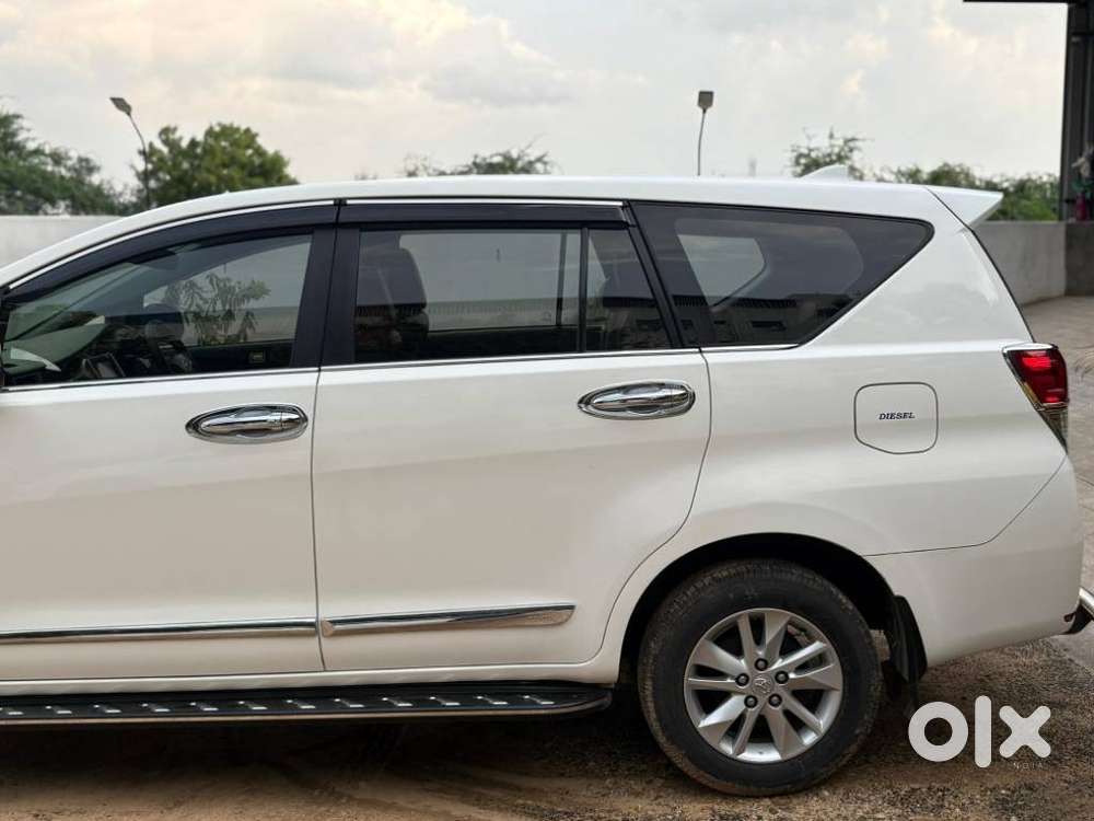 Toyota Innova Crysta 2.4 Vx Mt, 2020, Diesel