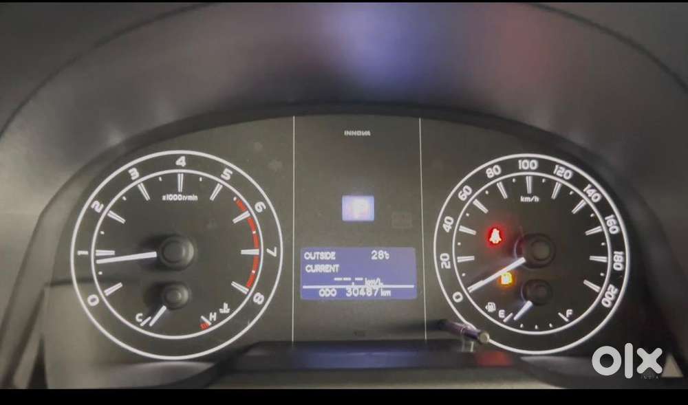 Toyota Innova Crysta 2022 Petrol 30500 Km Driven