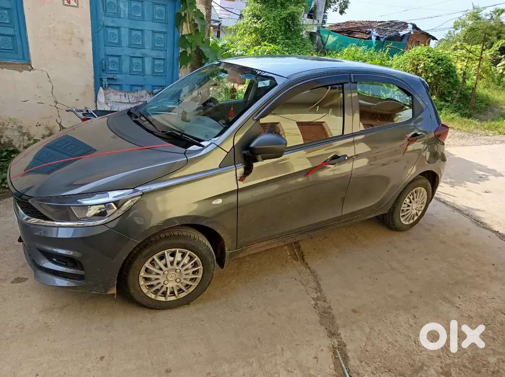 Tata Tiago Cng