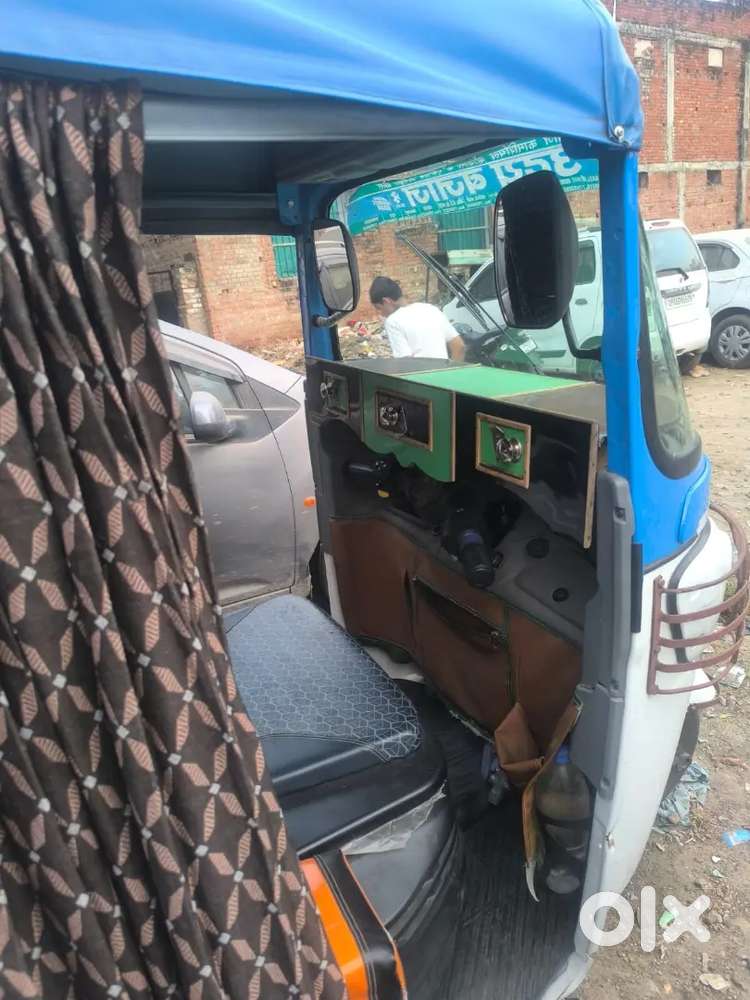 Bajaj Auto Gogo