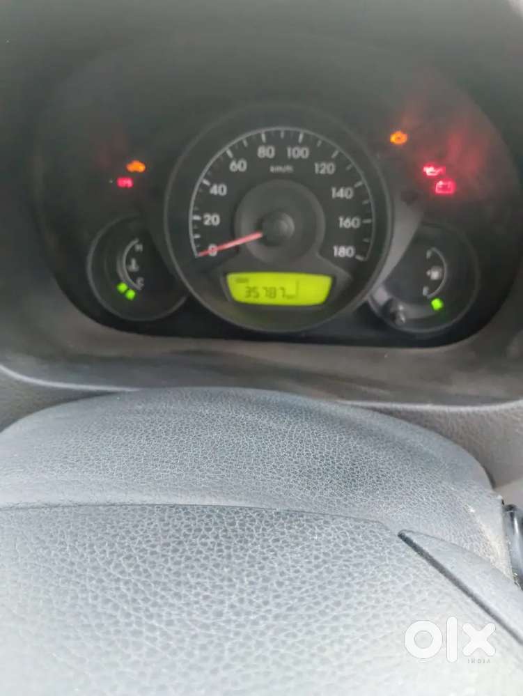 Full Orginal Gadi Centre Lock New Battery New Tyre