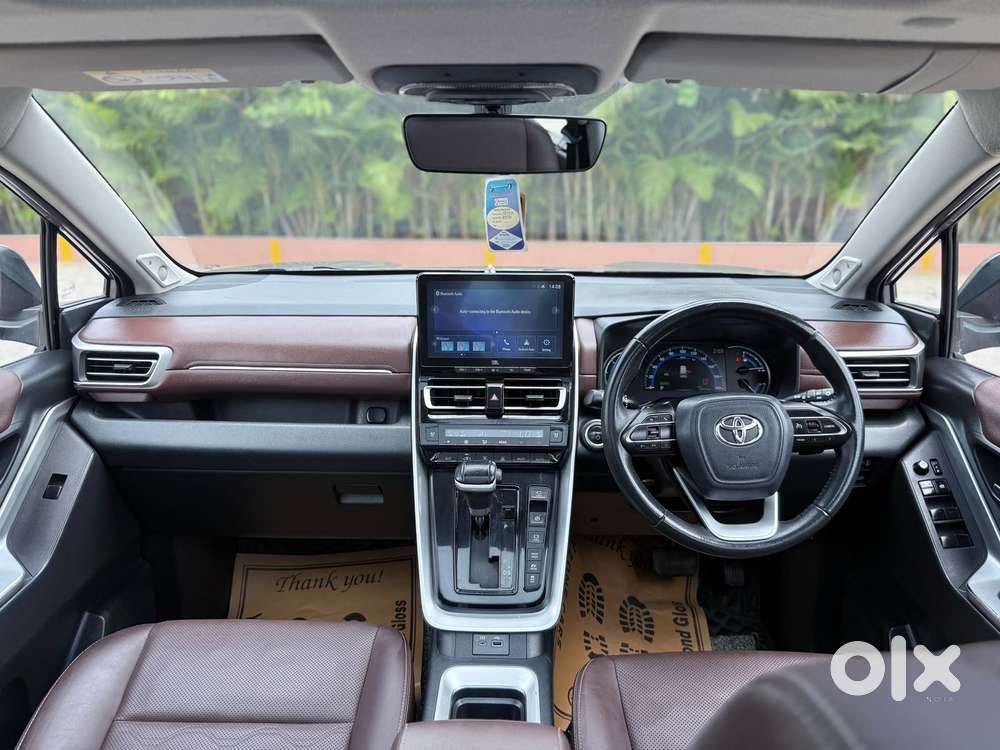 Toyota Innova Hycross 2.0 Zx Hybrid 7 Str, 2023, Petrol