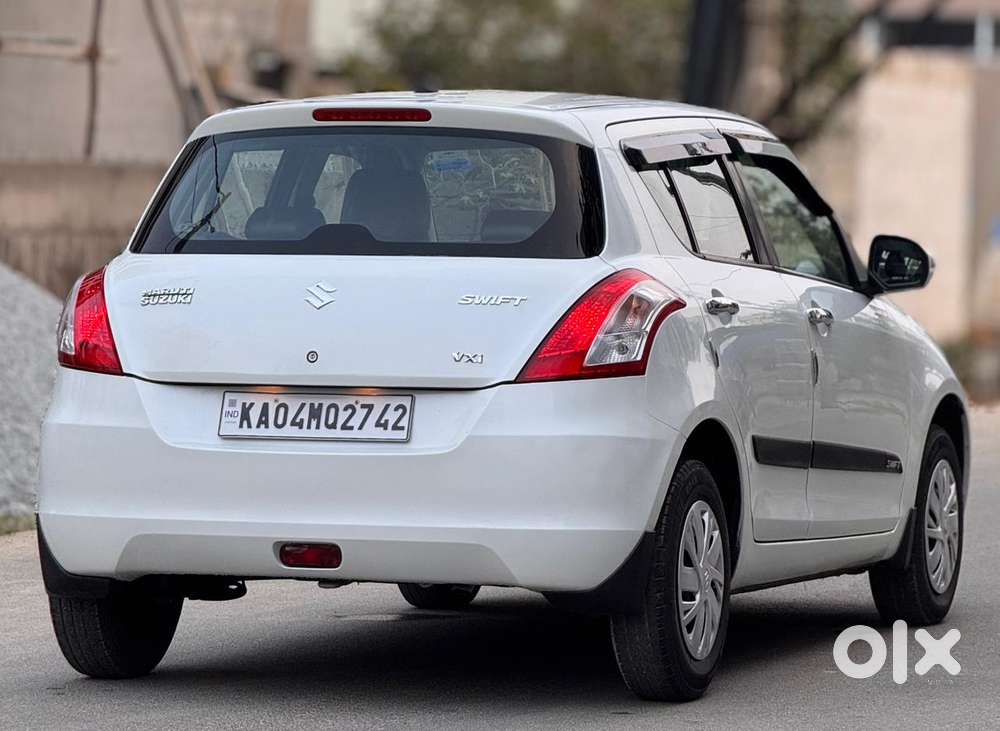 Maruti Suzuki Swift 2011-2014 Vxi, 2015, Petrol