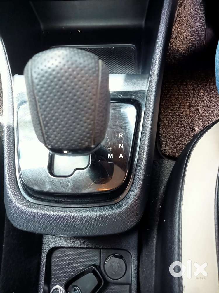 Tata Punch Creative Amt, 2022, Petrol