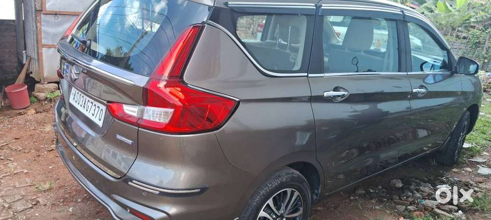 Maruti Suzuki Ertiga Zxi Shvs, 2022, Petrol