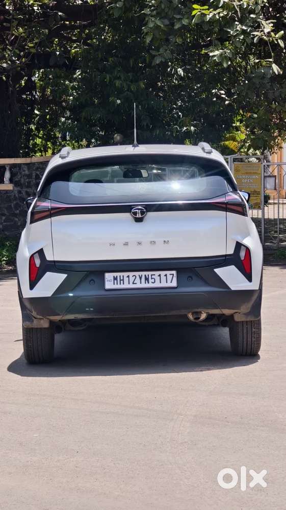 Tata Nexon Smart Plus S 1.2 Revotron Petrol 5 Mt, 2025, Petrol