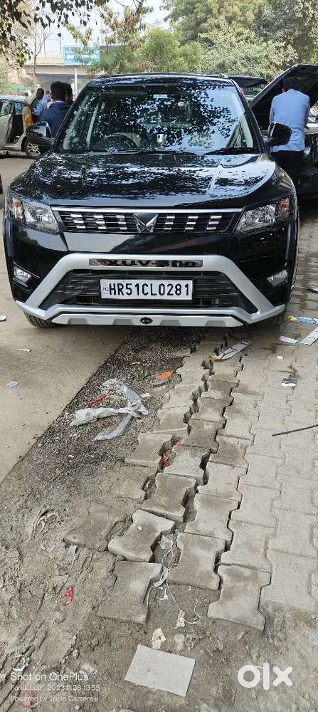 Mahindra Xuv300 Petrol Well Maintained