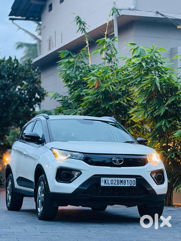 Tata Nexon 1.2 Revotron Xma Amt, 2020, Petrol