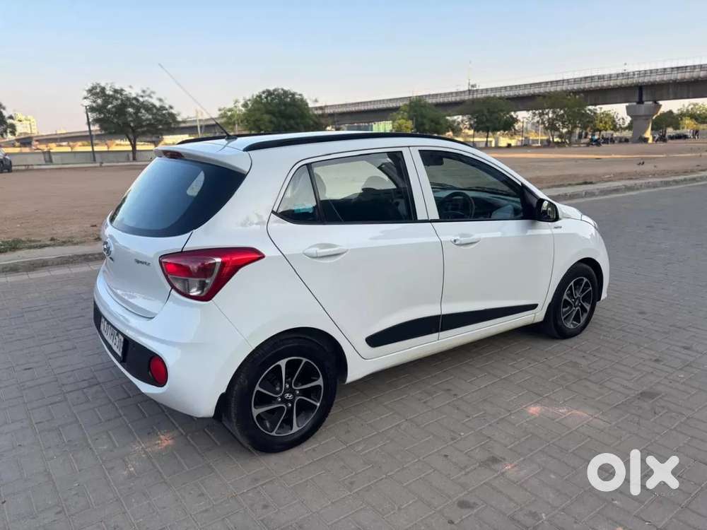 Hyundai Grand I10 [2017-2020] 1.2 Kappa Vtvt Sportz At, 2018, Petrol