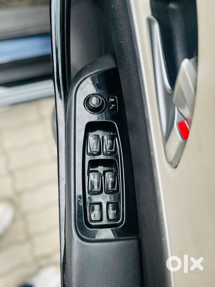 Mahindra Xuv700 2.2 Ax 7 Diesel At Luxury Pack Str, 2023, Diesel