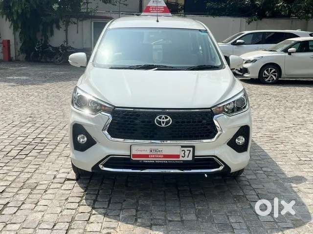 Toyota Rumion V Mt, 2024, Petrol