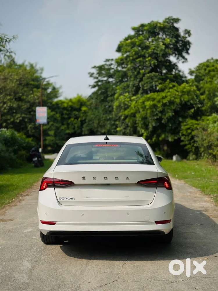 Skoda Octavia 2.0 Style Tsi At, 2022, Petrol