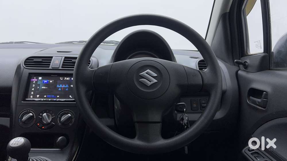 Maruti Suzuki Ritz Lxi, 2014, Petrol