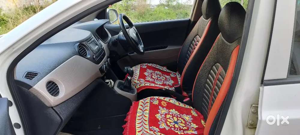 Hyundai Grand I10 Sportz 2015