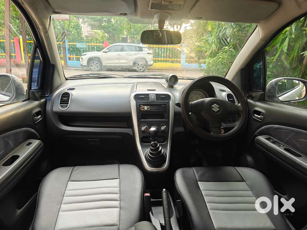 Maruti Suzuki Ritz Vxi, 2012, Petrol