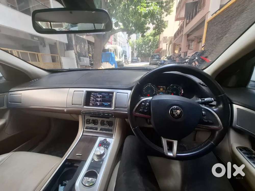 Jaguar Xf Diesel 2015