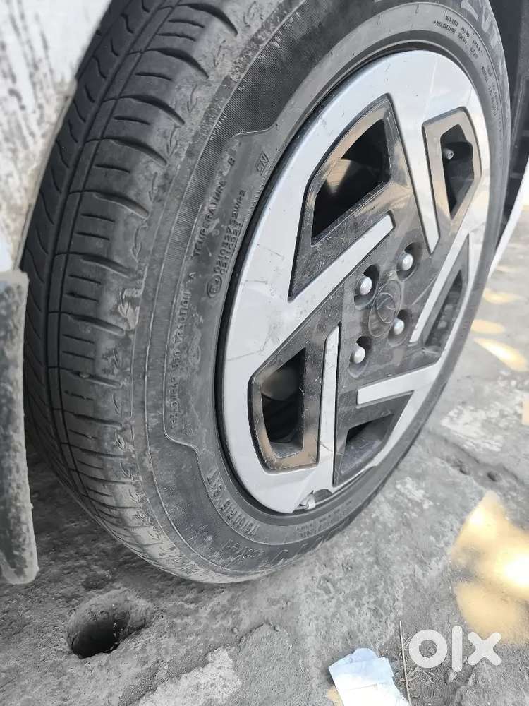 Hyundai Aura 2025 Cng & Hybrids 32000 Km Driven