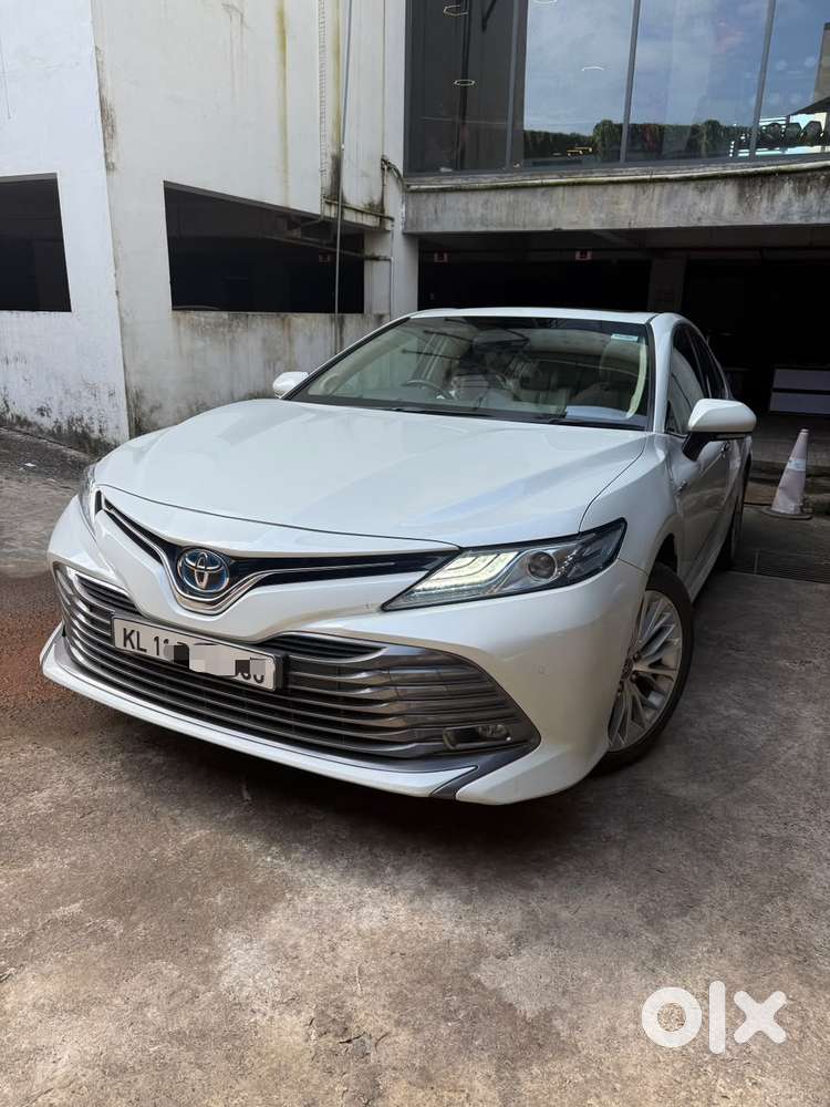 Toyota Camry Hybrid, 2019, Petrol
