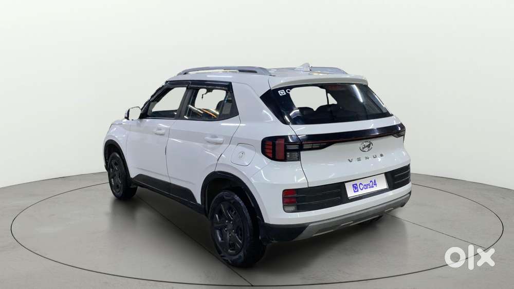 Hyundai Venue 1.2 S (o), 2023, Petrol