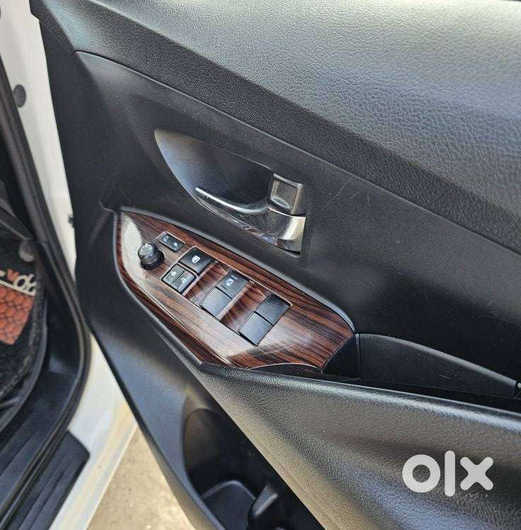 Toyota Innova Crysta 2.4 G Mt, 2019, Diesel