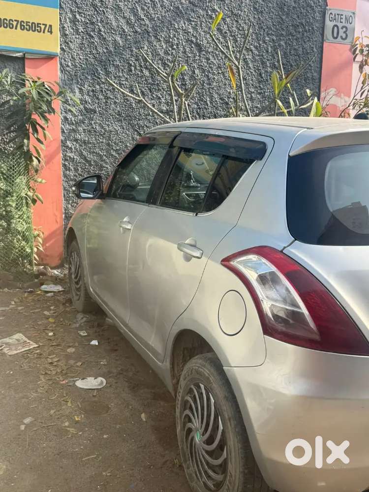 Maruti Suzuki Swift 2013 Cng & Hybrids Well Maintained