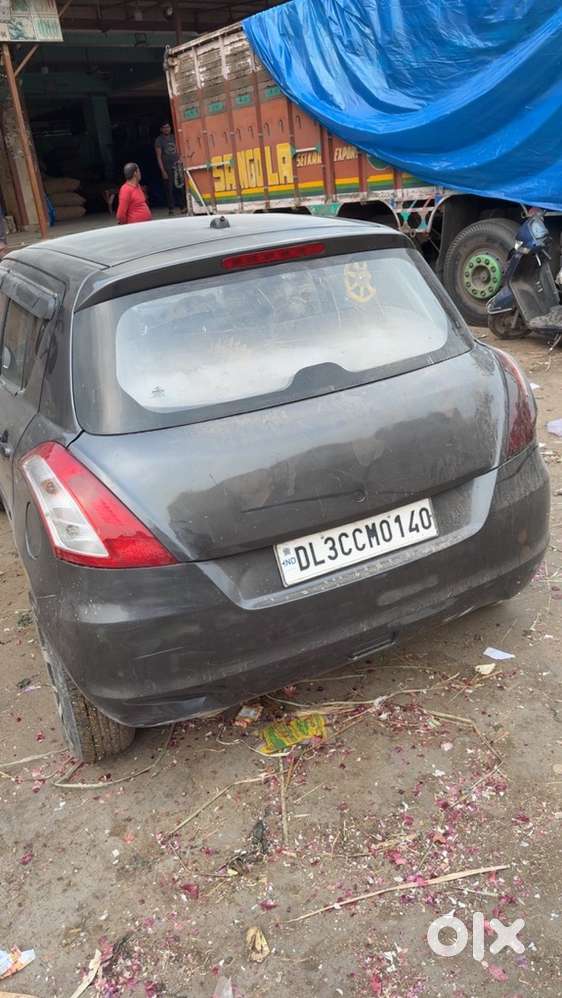Maruti Swift Vxi 2017