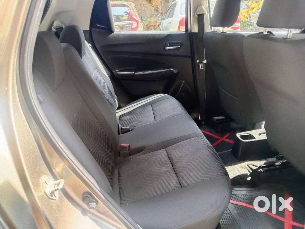 Maruti Suzuki Swift Vxi Optional, 2022, Petrol