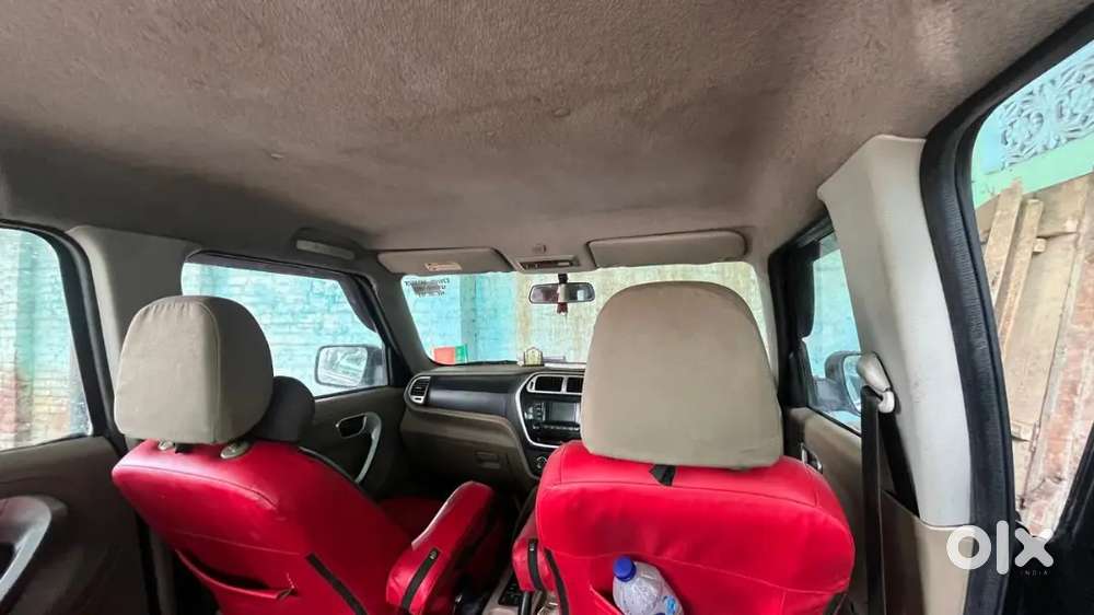 Mahindra Tuv 300 2017