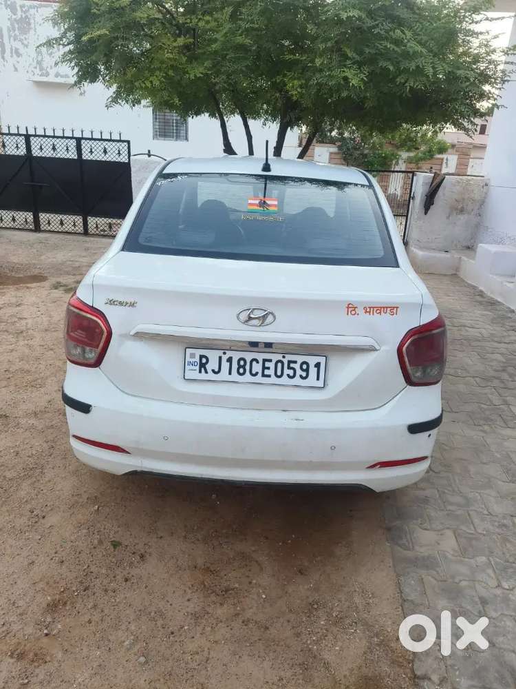 Hyundai Xcent 2016 Diesel Well Maintained