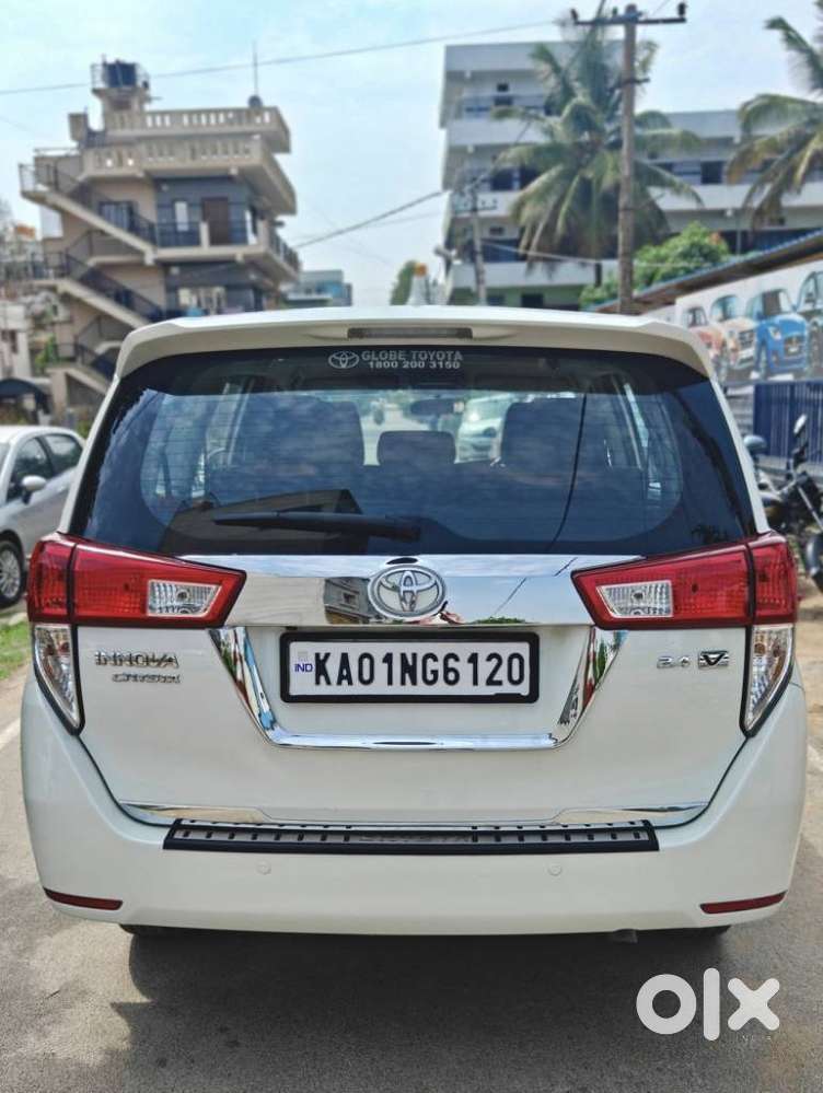 Toyota Innova Crysta 2.4 Vx Mt 8s, 2016, Diesel