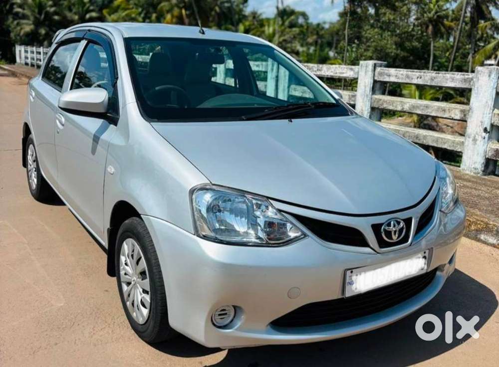Toyota Etios Liva 1.2 G, 2015, Petrol
