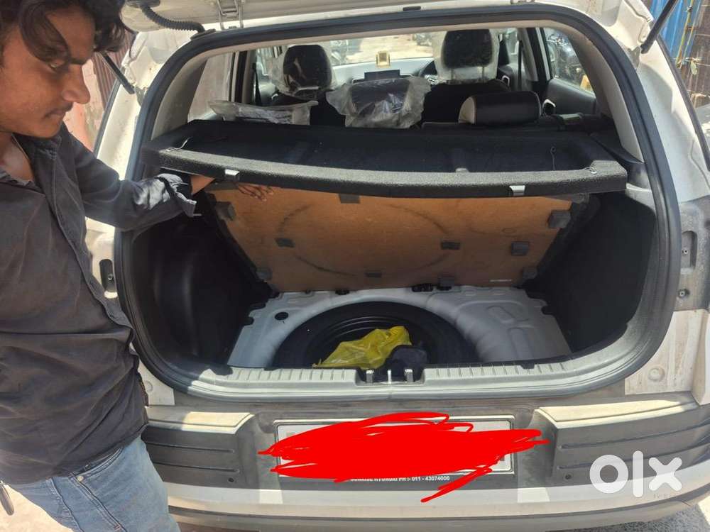 Hyundai Venue 2023 S Petrol Manual - Barely Used