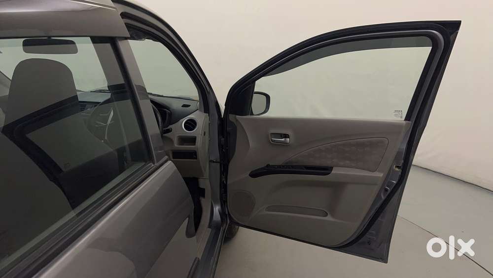 Maruti Suzuki Celerio Zxi Optional Amt, 2017, Petrol