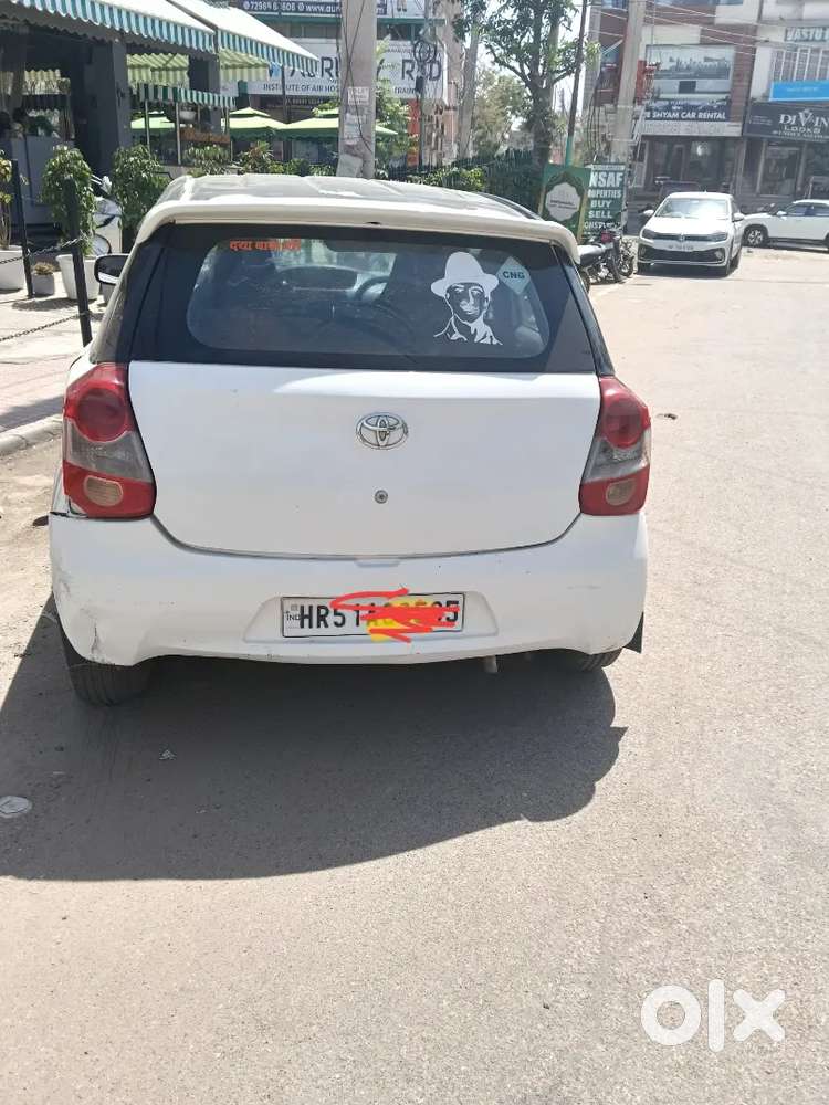 Toyota Etios 2012 Petrol 100000 Km Driven Aaloy Wihil +cng Kit Ok