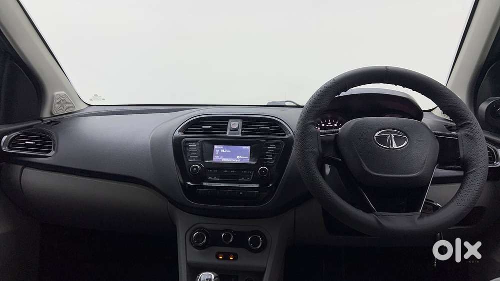 Tata Tiago 1.2 Revotron Xt, 2018, Petrol