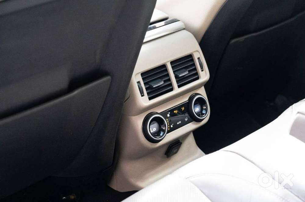 Land Rover Range Velar D180 R-dynamic Hse, 2019, Petrol