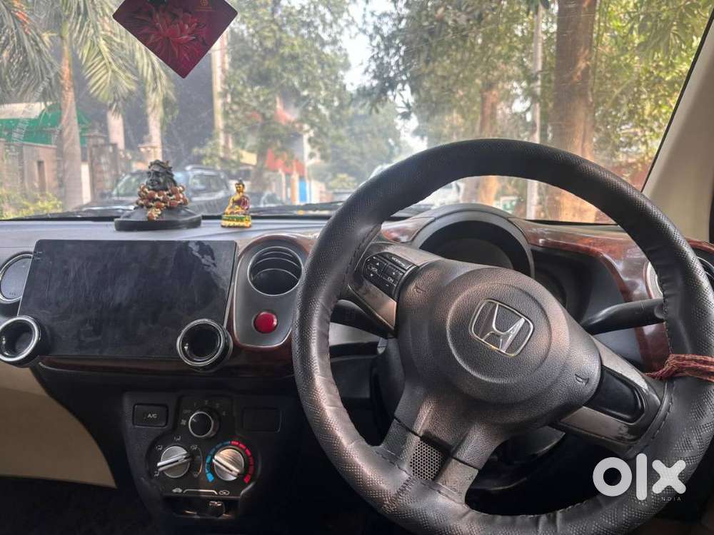 Honda Amaze 2014 Petrol + Cng Well Maintained